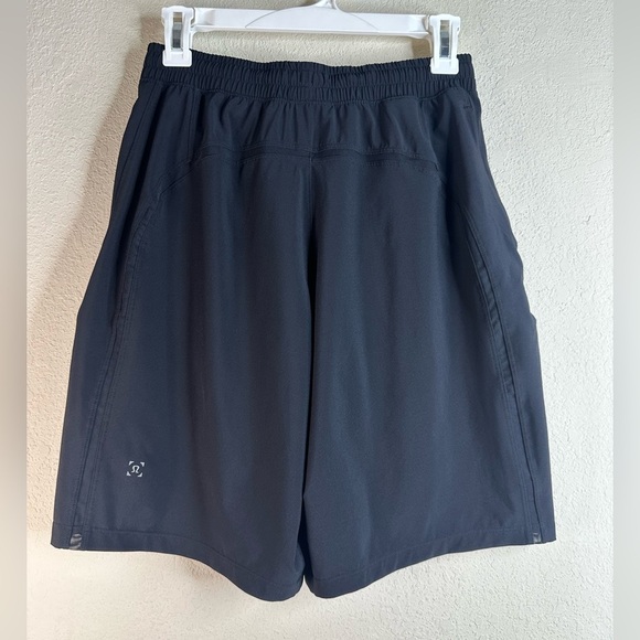 Lululemon Pace Breaker Lined back Short 9" Size small - Picture 2 of 3